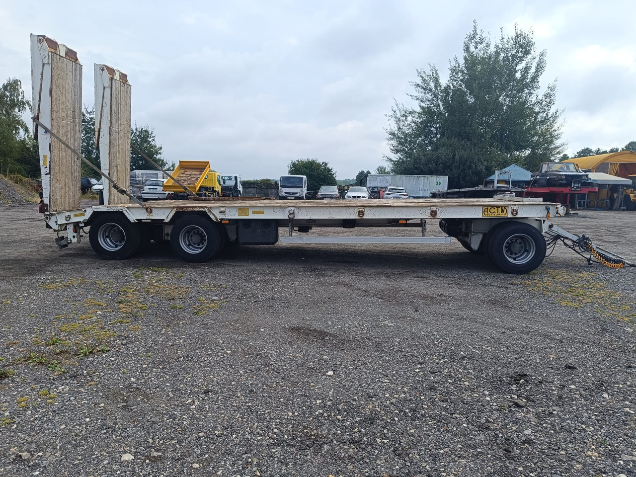 ACTM 3 osie 8m x 2,55 m lad 25 T - Låg lastare trailer: bild 2 ACTM 3 osie 8m x 2,55 m lad 25 T - Låg lastare trailer: bild 2