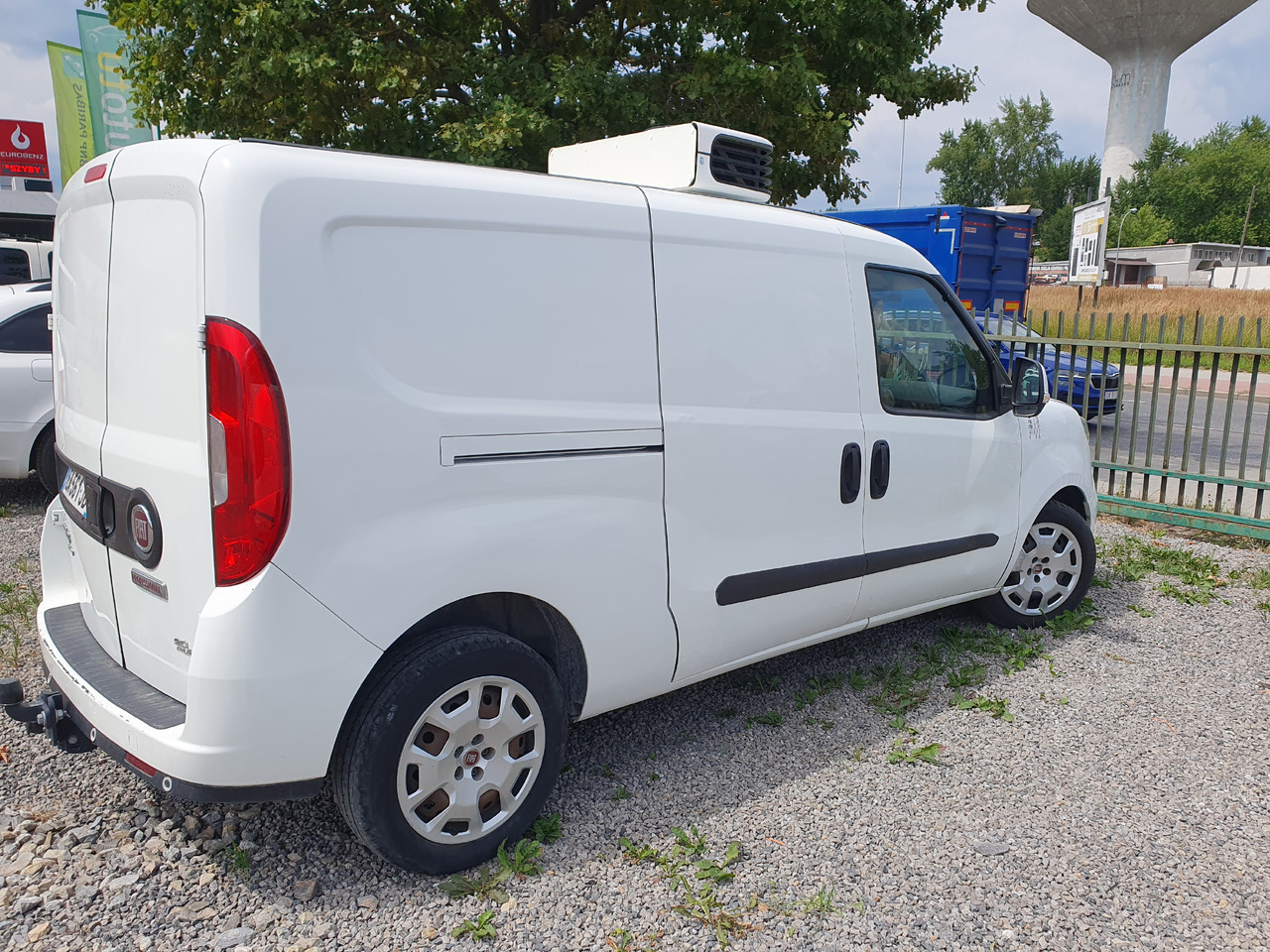 FIAT DOBLO LONG CHLODNIA carrier KLIMA EURO6 - Kylbil: bild 2 FIAT DOBLO LONG CHLODNIA carrier KLIMA EURO6 - Kylbil: bild 2