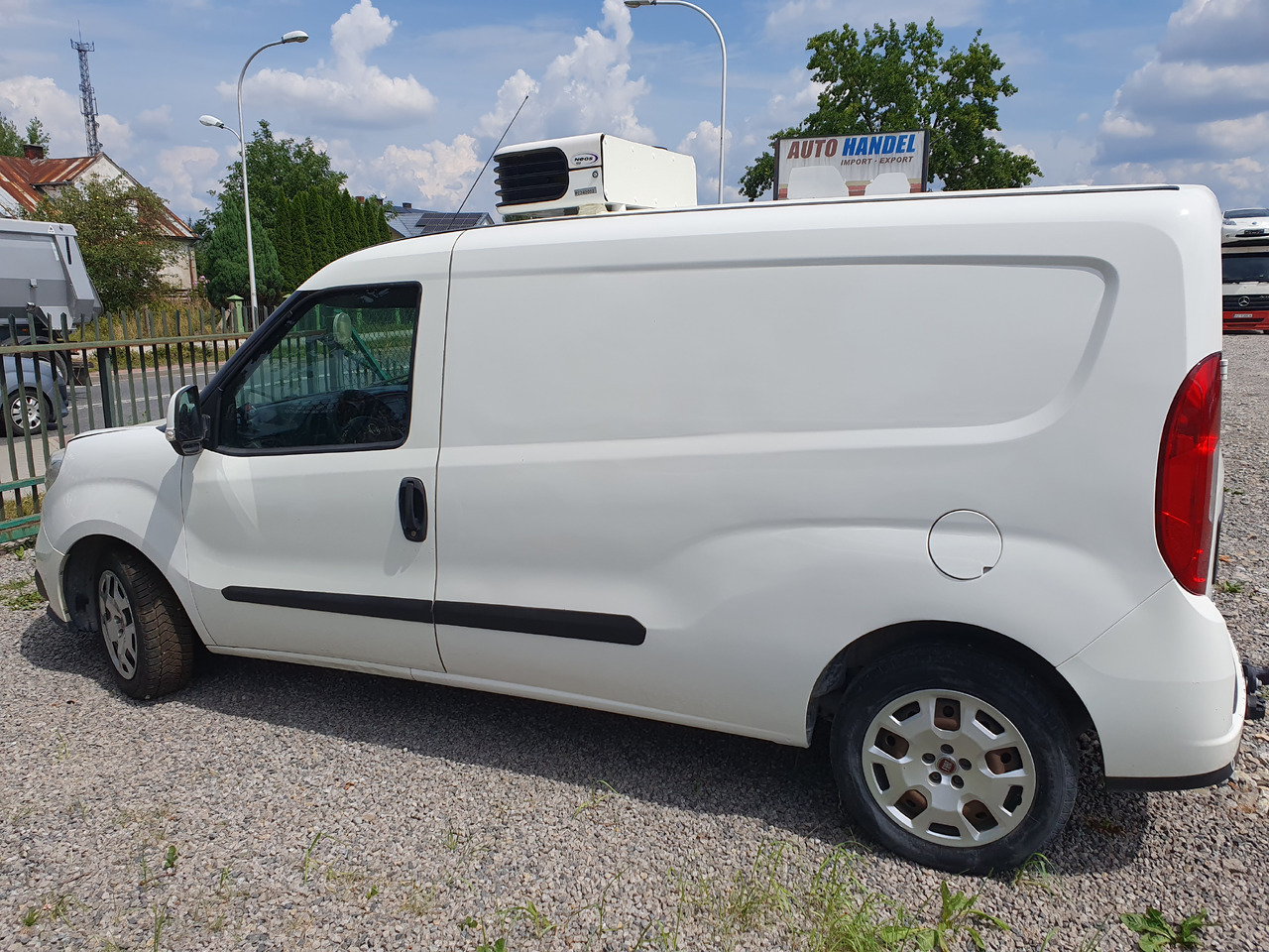 FIAT DOBLO LONG CHLODNIA carrier KLIMA EURO6 - Kylbil: bild 4 FIAT DOBLO LONG CHLODNIA carrier KLIMA EURO6 - Kylbil: bild 4
