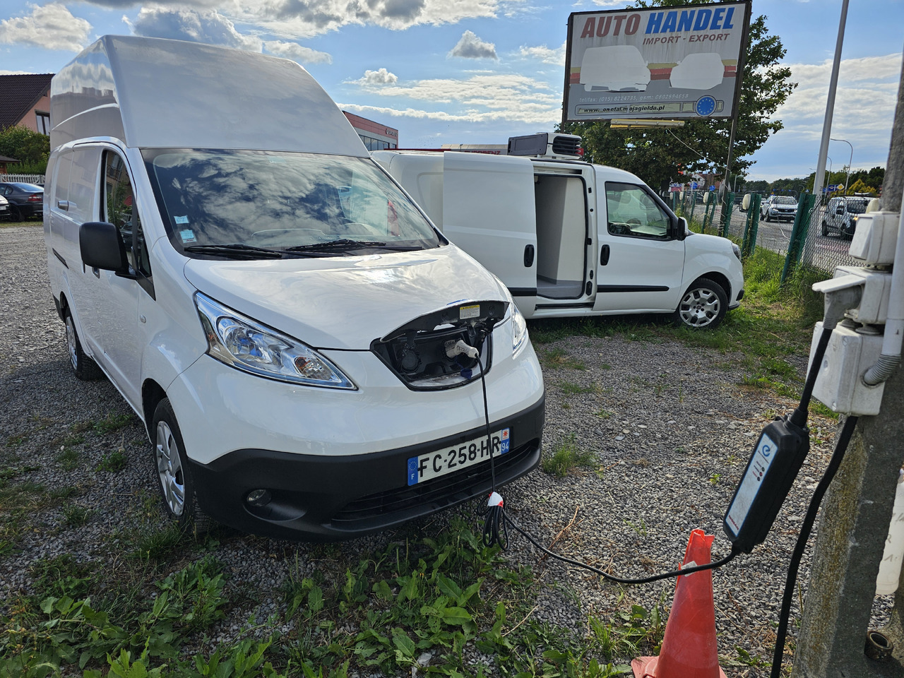 NISSAN E-NV200 ELEKTRYCZNY 40 KV 250 km KLIMA KAMERA - Små skåpbil, El transportbil: bild 3 NISSAN E-NV200 ELEKTRYCZNY 40 KV 250 km KLIMA KAMERA - Små skåpbil, El transportbil: bild 3