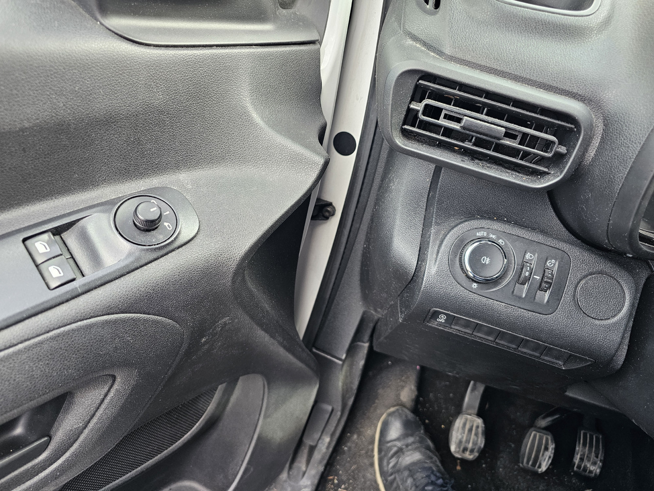 Kylbil OPEL COMBO MAXI LONG CHLODNIA MROZNIA CARRIER KLIMA EURO6 [ Copy ]: bild 10