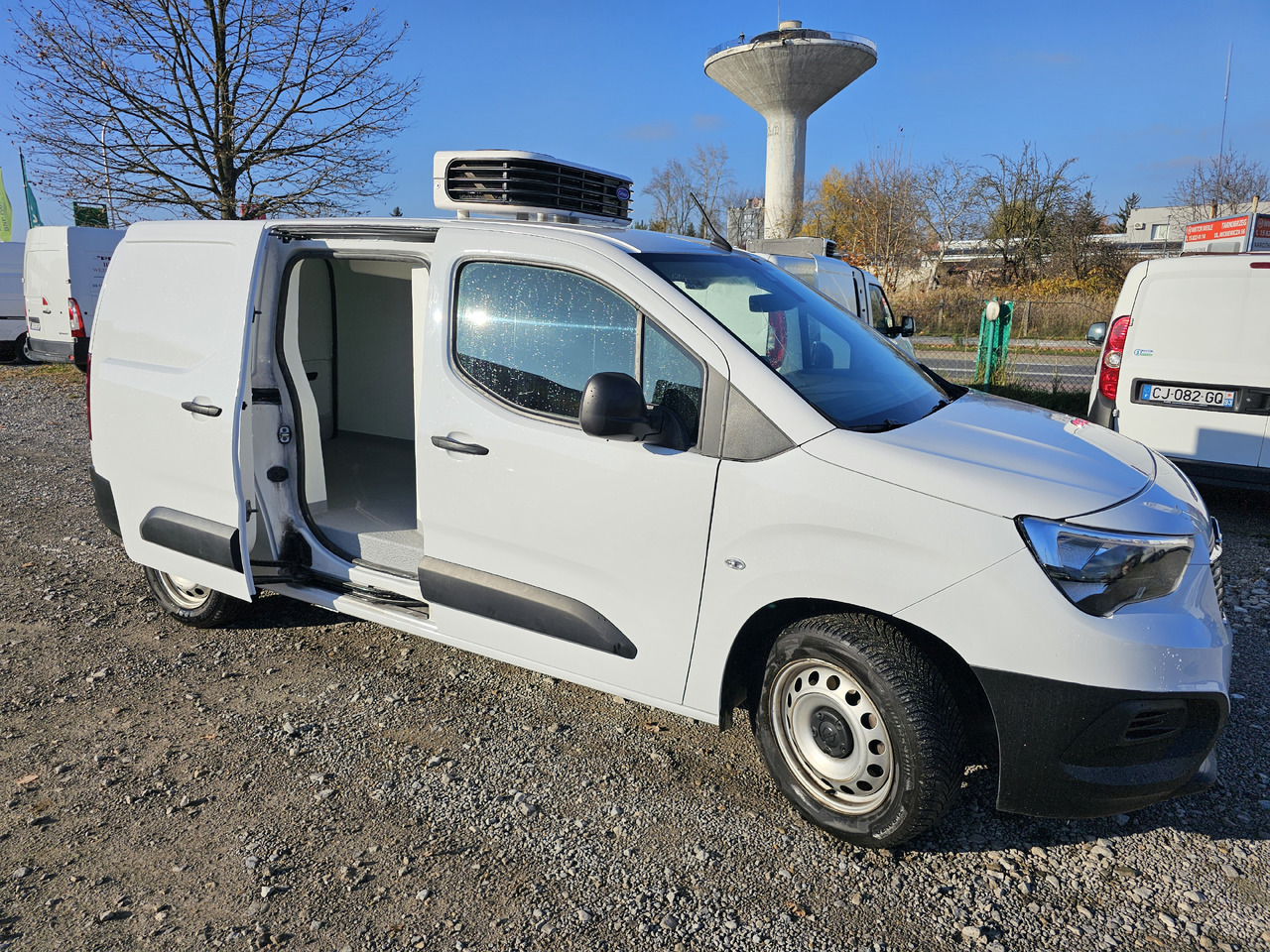 OPEL COMBO MAXI LONG CHLODNIA MROZNIA CARRIER KLIMA EURO6 - Kylbil: bild 4 OPEL COMBO MAXI LONG CHLODNIA MROZNIA CARRIER KLIMA EURO6 - Kylbil: bild 4