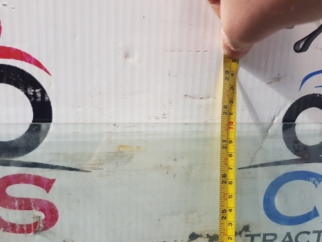 David Brown 995, 1212, 885, 990, 996 Cab Windshield K951052 - Vindruta för Traktor: bild 5 David Brown 995, 1212, 885, 990, 996 Cab Windshield K951052 - Vindruta för Traktor: bild 5