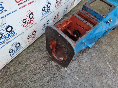 Ford 4630, 5030, 4830, 30 Series, Transmission Gearbox Housing K3660221114 - Växellåda: bild 3 Ford 4630, 5030, 4830, 30 Series, Transmission Gearbox Housing K3660221114 - Växellåda: bild 3