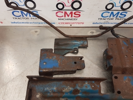 Ford 6610, 7710, Battery Support And Pannel Support E4nn16b814cb, E5nn10769aa - Batteri för Traktor: bild 4 Ford 6610, 7710, Battery Support And Pannel Support E4nn16b814cb, E5nn10769aa - Batteri för Traktor: bild 4