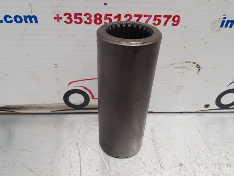 Ford 8240, 10, Ts, 100, 1000 Transmission Shaft Pto Coupling D1nn4684b, 81825115 - Växellåda: bild 1 Ford 8240, 10, Ts, 100, 1000 Transmission Shaft Pto Coupling D1nn4684b, 81825115 - Växellåda: bild 1