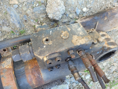 Hyundai Hx220lc Boom Lift Ram Check, Safety Lock Valve 31q6-55012gg - Hydraulik för Grävmaskin: bild 4 Hyundai Hx220lc Boom Lift Ram Check, Safety Lock Valve 31q6-55012gg - Hydraulik för Grävmaskin: bild 4