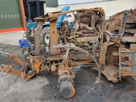 John Deere 6215r Engine, Transmission, Front, Back Axle Pto, Hydraulic, Parts - Traktor: bild 2 John Deere 6215r Engine, Transmission, Front, Back Axle Pto, Hydraulic, Parts - Traktor: bild 2