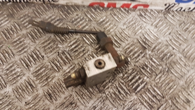 Landini Mythos Series 115 Hydraulic Valve And Sensor - Hydraulventil för Traktor: bild 5 Landini Mythos Series 115 Hydraulic Valve And Sensor - Hydraulventil för Traktor: bild 5