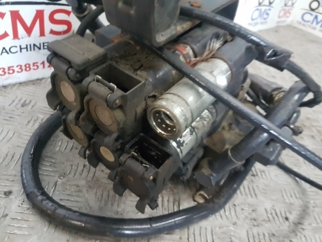 Landini Vision 90, 95, 100, 105 Hydraulic Spool Valve Assembly - Hydraulventil för Traktor: bild 3 Landini Vision 90, 95, 100, 105 Hydraulic Spool Valve Assembly - Hydraulventil för Traktor: bild 3
