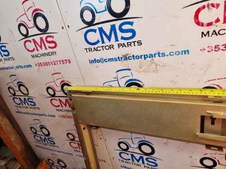 Manitou Mlt627, 628, Mlt Series, Cab Lower Door Frame 602012 - Dörr och reservdelar: bild 4 Manitou Mlt627, 628, Mlt Series, Cab Lower Door Frame 602012 - Dörr och reservdelar: bild 4