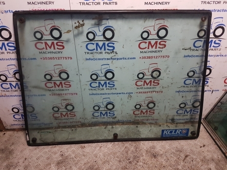 Massey Ferguson 690, 665, 698, 699 Cab Front Glass Windscreen Tg1246 - Vindruta för Traktor: bild 2 Massey Ferguson 690, 665, 698, 699 Cab Front Glass Windscreen Tg1246 - Vindruta för Traktor: bild 2