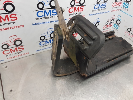 New Holland T5.95, T5, Case Battery Tray, Support 84535790, 84535783, 84536561 - Batteri för Lantbruksmaskiner: bild 4 New Holland T5.95, T5, Case Battery Tray, Support 84535790, 84535783, 84536561 - Batteri för Lantbruksmaskiner: bild 4