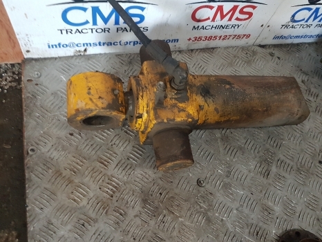 Massey Ferguson 50hx Swing Cylinder, Ram - Reservdelar för Grävlastare: bild 2 Massey Ferguson 50hx Swing Cylinder, Ram - Reservdelar för Grävlastare: bild 2