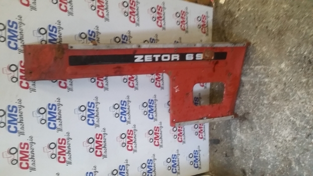 Zetor 6911 Engine Side Panel Right - Karosseri och exteriör för Traktor: bild 1 Zetor 6911 Engine Side Panel Right - Karosseri och exteriör för Traktor: bild 1