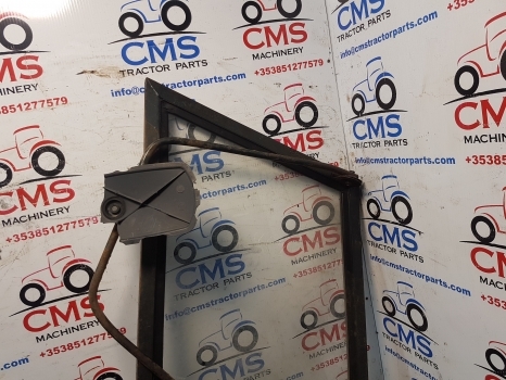 Zetor 8011 Cab Door Right, Check Pictures 00000 - Dörr och reservdelar för Traktor: bild 5 Zetor 8011 Cab Door Right, Check Pictures 00000 - Dörr och reservdelar för Traktor: bild 5