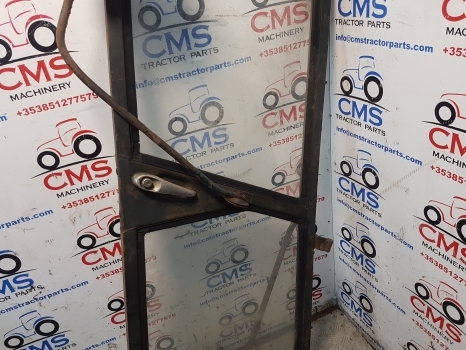 Zetor 8011 Cab Door Right, Check Pictures 00000 - Dörr och reservdelar för Traktor: bild 4 Zetor 8011 Cab Door Right, Check Pictures 00000 - Dörr och reservdelar för Traktor: bild 4