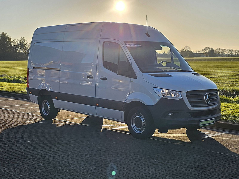 Mercedes-Benz Sprinter 314 L2H2 RWD Mbux Autom! - Skåpbil: bild 4 Mercedes-Benz Sprinter 314 L2H2 RWD Mbux Autom! - Skåpbil: bild 4