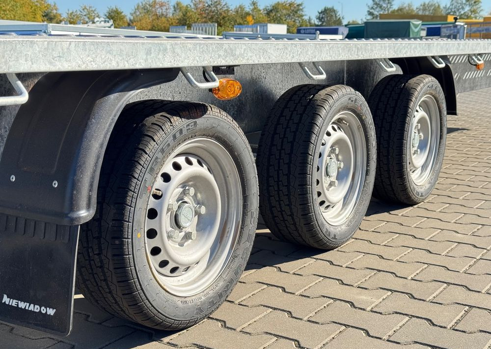 NIEWIADÓW Indiana - 850 x 210 cm / 3500 kg - Biltransportsläp: bild 4 NIEWIADÓW Indiana - 850 x 210 cm / 3500 kg - Biltransportsläp: bild 4
