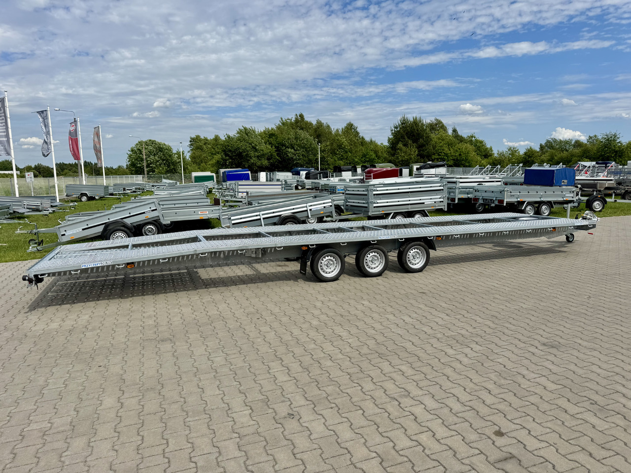 NIEWIADÓW Indiana 9m x 2.1 m | 3.5T - Biltransportsläp: bild 3 NIEWIADÓW Indiana 9m x 2.1 m | 3.5T - Biltransportsläp: bild 3