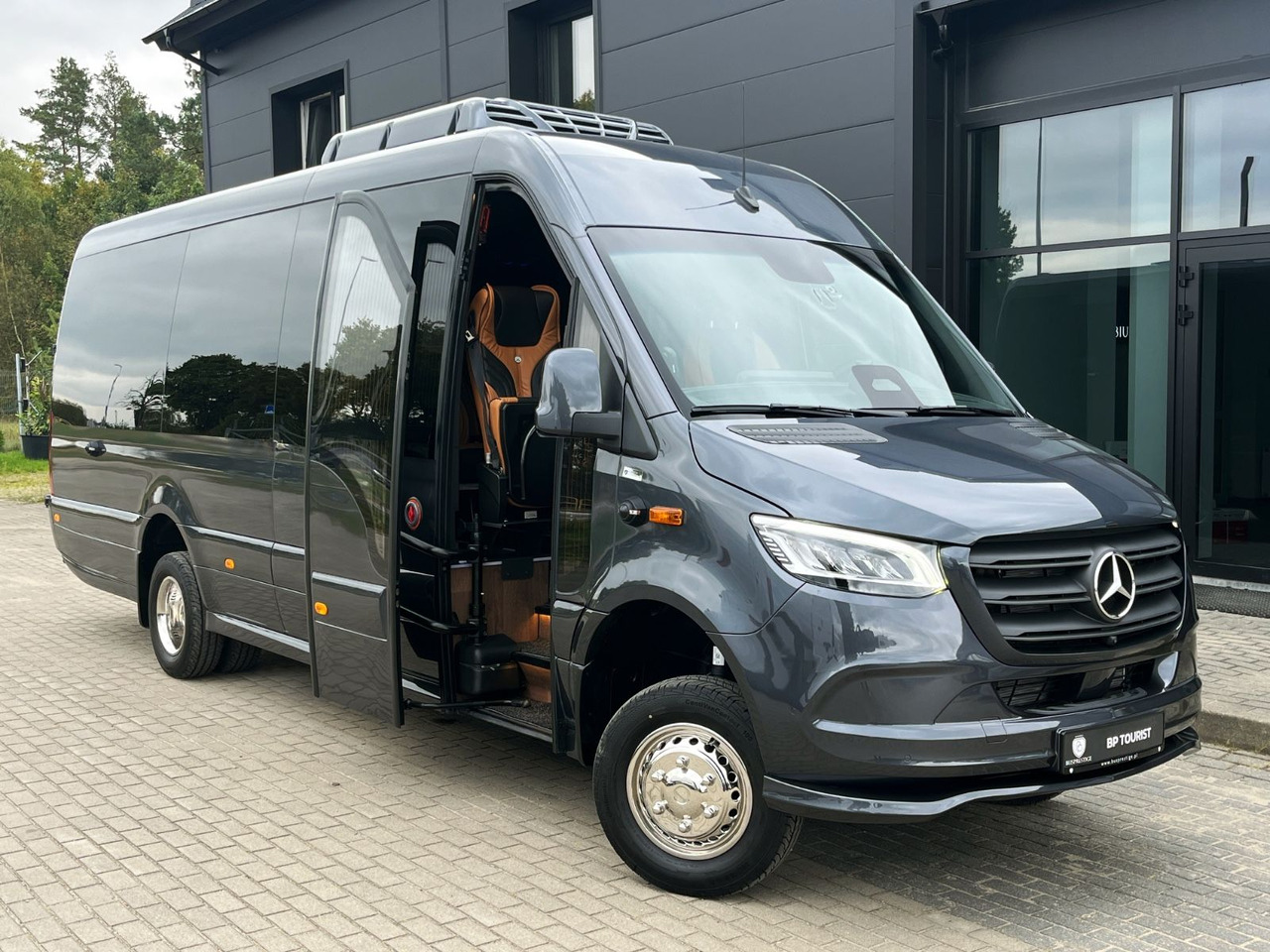 Mercedes-Benz Sprinter 519 AWD 4x4 TOURIST / 21 to 24 Seats - Minibuss, Persontransport: bild 3 Mercedes-Benz Sprinter 519 AWD 4x4 TOURIST / 21 to 24 Seats - Minibuss, Persontransport: bild 3