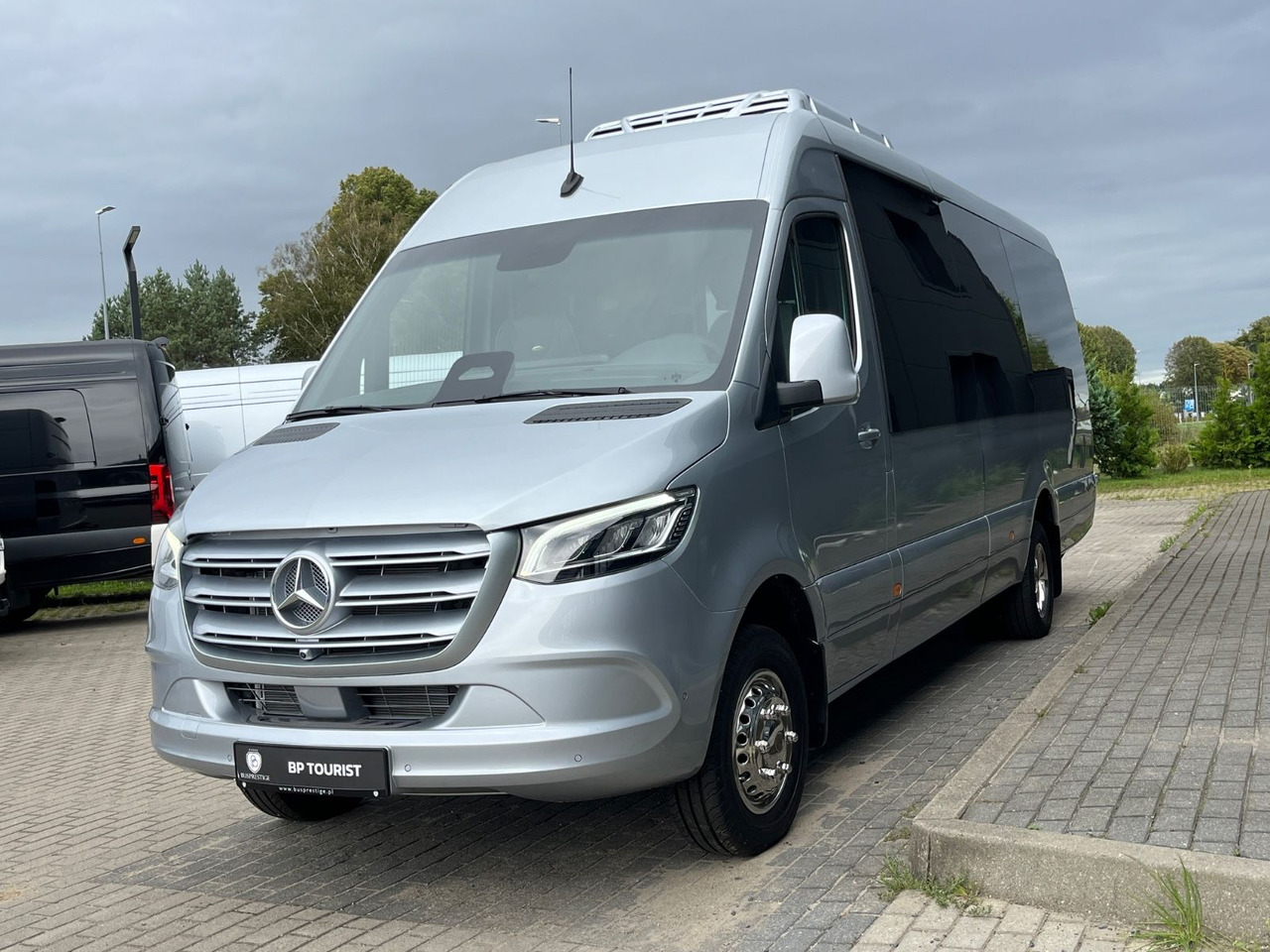 Mercedes-Benz Sprinter 519 TRANSFER XL / 22+1+1 / ON STOCK!!! Mercedes-Benz Sprinter 519 TOURIST XL/ 21-24 Seats/ IN STOCK! - Minibuss, Persontransport: bild 3 Mercedes-Benz Sprinter 519 TRANSFER XL / 22+1+1 / ON STOCK!!! Mercedes-Benz Sprinter 519 TOURIST XL/ 21-24 Seats/ IN STOCK! - Minibuss, Persontransport: bild 3