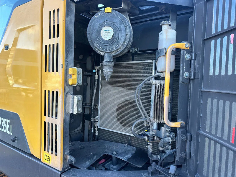 Ny Bandgrävare Volvo ECR 235 EL: bild 16