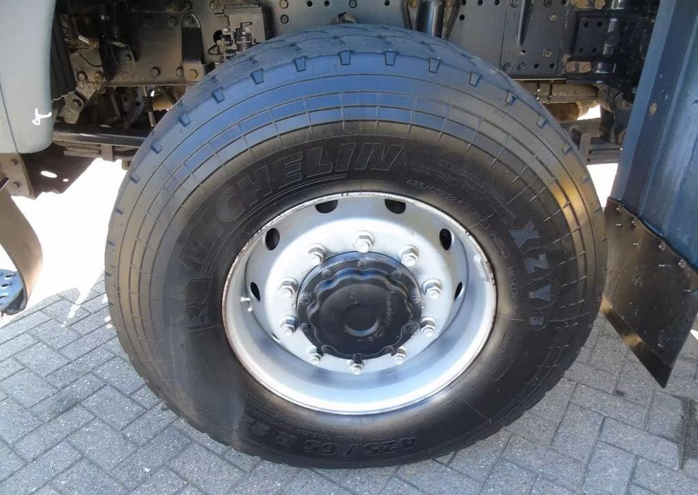 MAN TGS 26.400 6x6 – Wywrotka 3-stronna Meiller + Żuraw HIAB 166 E3 HIPRO – 429.222 km – Euro 4 - Tippbil lastbil, Kranbil: bild 4 MAN TGS 26.400 6x6 – Wywrotka 3-stronna Meiller + Żuraw HIAB 166 E3 HIPRO – 429.222 km – Euro 4 - Tippbil lastbil, Kranbil: bild 4