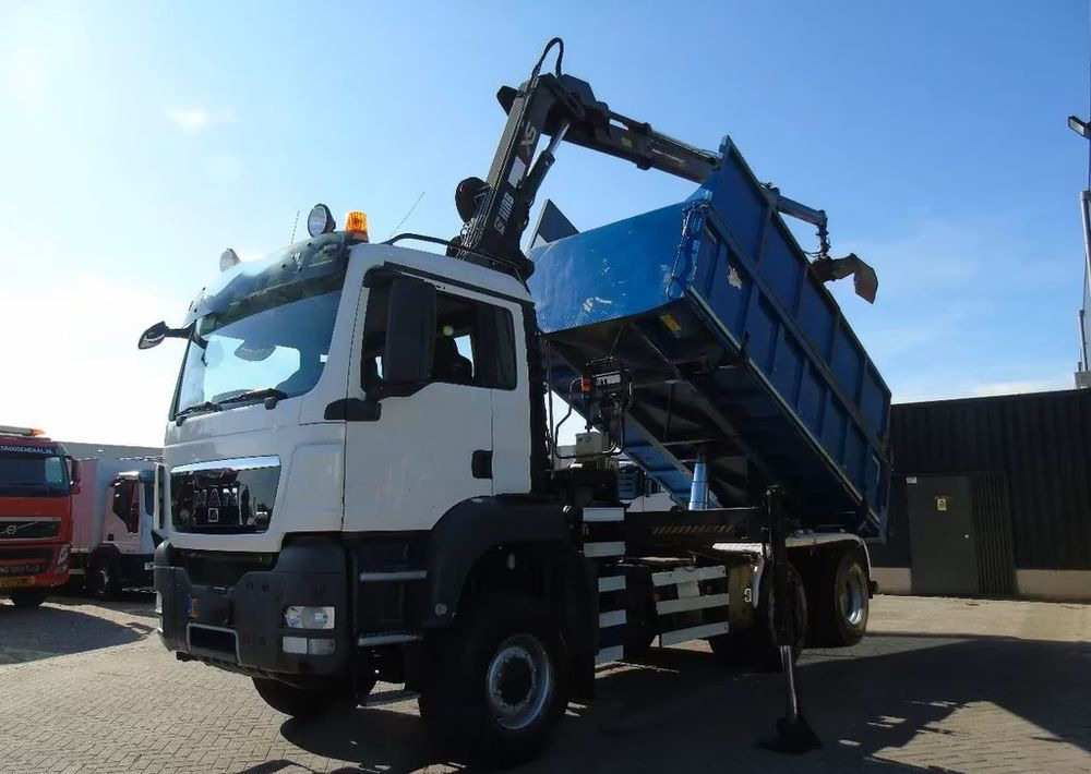 MAN TGS 26.400 6x6 – Wywrotka 3-stronna Meiller + Żuraw HIAB 166 E3 HIPRO – 429.222 km – Euro 4 - Tippbil lastbil, Kranbil: bild 1 MAN TGS 26.400 6x6 – Wywrotka 3-stronna Meiller + Żuraw HIAB 166 E3 HIPRO – 429.222 km – Euro 4 - Tippbil lastbil, Kranbil: bild 1