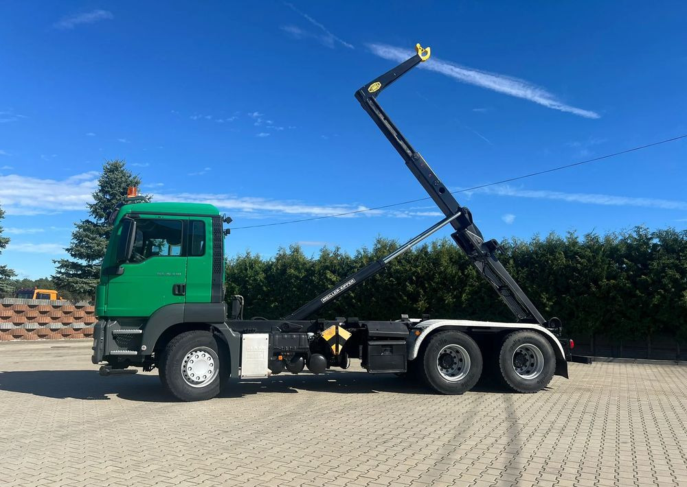 MAN TGS 26.440 | Hakowiec Meiller| 6x4 | 440 KM | przód resor, tył pneumatyczne |Belka ostrzegawcza (koguty) - Lastväxlare lastbil: bild 2 MAN TGS 26.440 | Hakowiec Meiller| 6x4 | 440 KM | przód resor, tył pneumatyczne |Belka ostrzegawcza (koguty) - Lastväxlare lastbil: bild 2