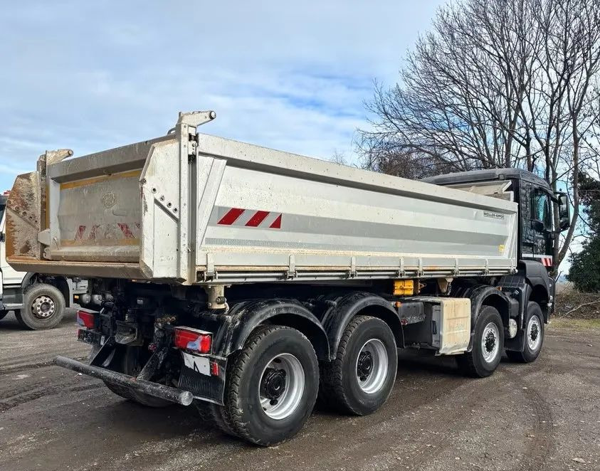 MAN TGS 35.460 / 8x6 – Meiller Trójstronna wywrotka / Euro 6c / Kamera / - Tippbil lastbil: bild 4 MAN TGS 35.460 / 8x6 – Meiller Trójstronna wywrotka / Euro 6c / Kamera / - Tippbil lastbil: bild 4
