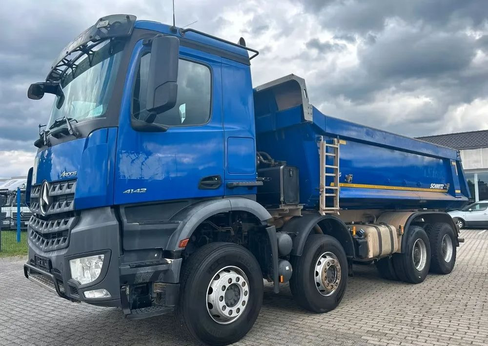 Mercedes-Benz Arocs 4142 | Wywrotka Schmitz | 8x4 | Euro 6 | Klima | Retarder | 242 598 km - Tippbil lastbil: bild 4 Mercedes-Benz Arocs 4142 | Wywrotka Schmitz | 8x4 | Euro 6 | Klima | Retarder | 242 598 km - Tippbil lastbil: bild 4