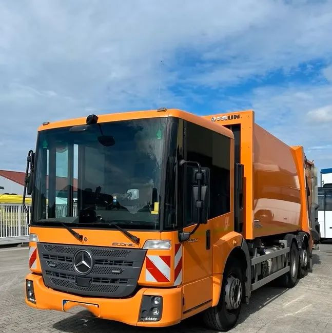Mercedes-Benz Econic 2630 L Faun Variopress Zöller / 1. właściciel / Euro6 / 6x2 / - Sopbil: bild 2 Mercedes-Benz Econic 2630 L Faun Variopress Zöller / 1. właściciel / Euro6 / 6x2 / - Sopbil: bild 2