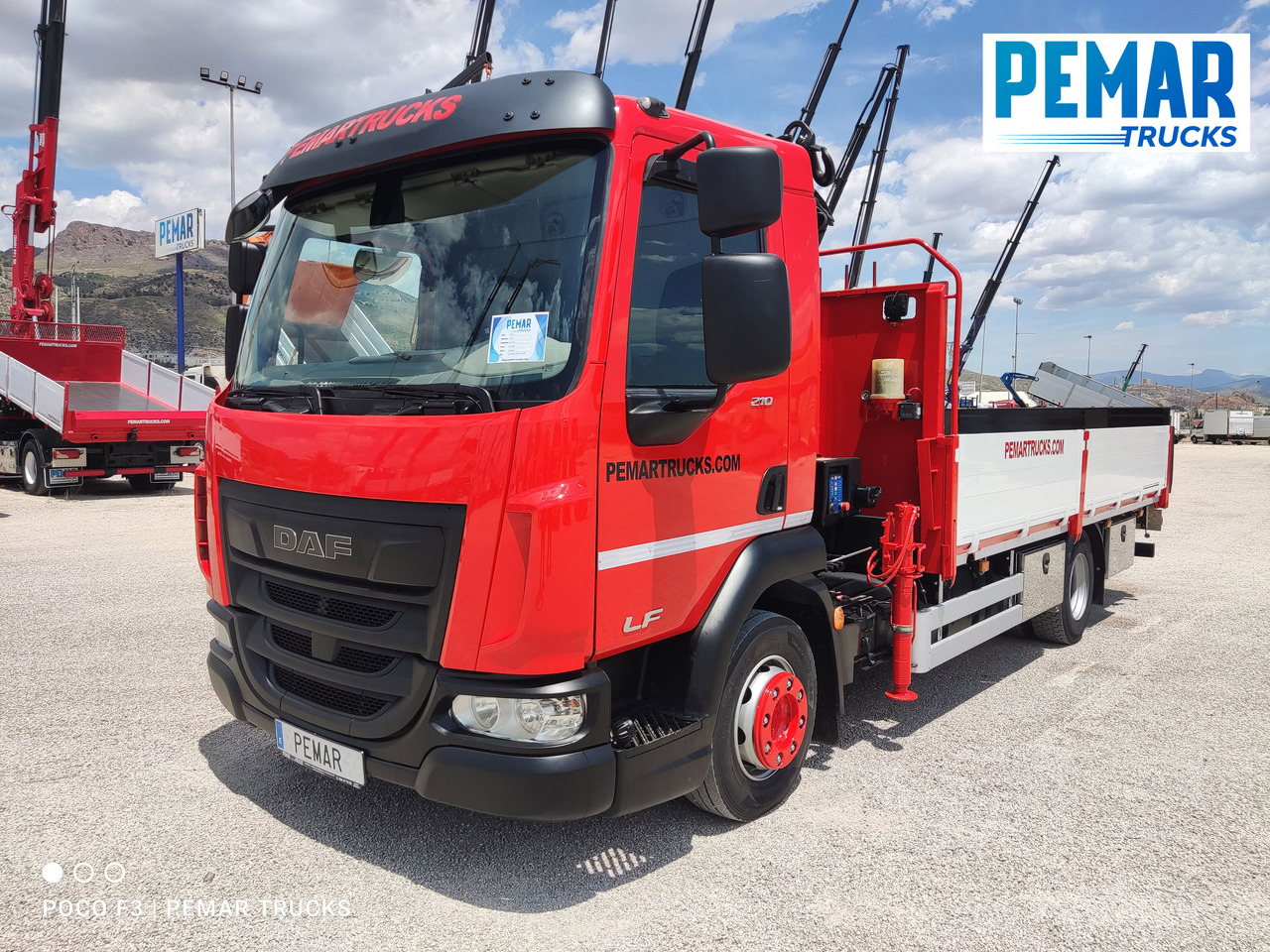 DAF LF 210 GRUA CAJA FIJA - Flakbil, Kranbil: bild 2 DAF LF 210 GRUA CAJA FIJA - Flakbil, Kranbil: bild 2