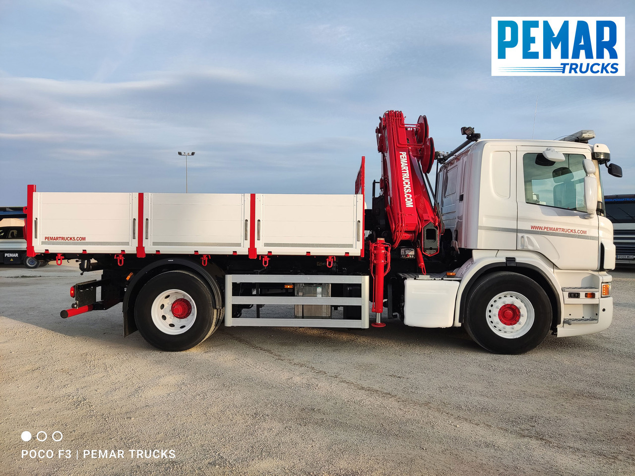 SCANIA P 280 GRUA BASCULANTE 18T EURO 6 - Kranbil: bild 4 SCANIA P 280 GRUA BASCULANTE 18T EURO 6 - Kranbil: bild 4