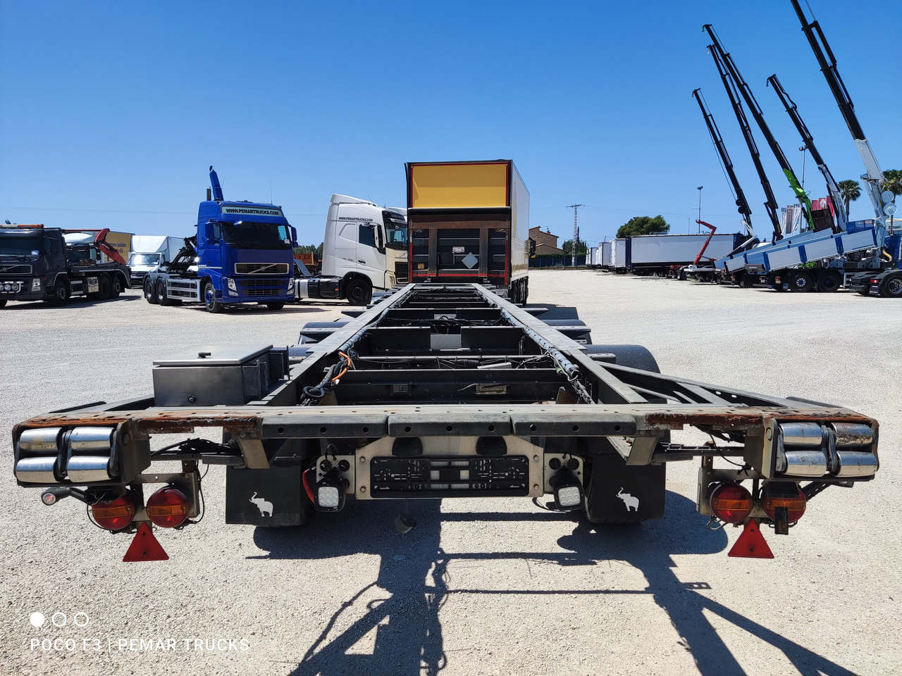 SCHMITZ CARGOBULL KO36 CHASIS MEGATRAILER 4 ejes - Chassi trailer: bild 5 SCHMITZ CARGOBULL KO36 CHASIS MEGATRAILER 4 ejes - Chassi trailer: bild 5