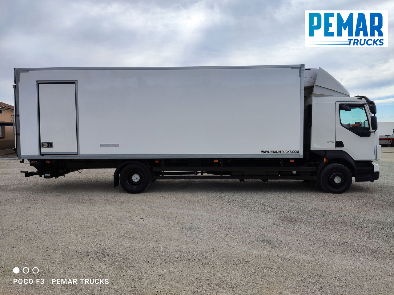 VOLVO FL 240 FRIGORIFICO 14T - Kylbil lastbil: bild 4 VOLVO FL 240 FRIGORIFICO 14T - Kylbil lastbil: bild 4