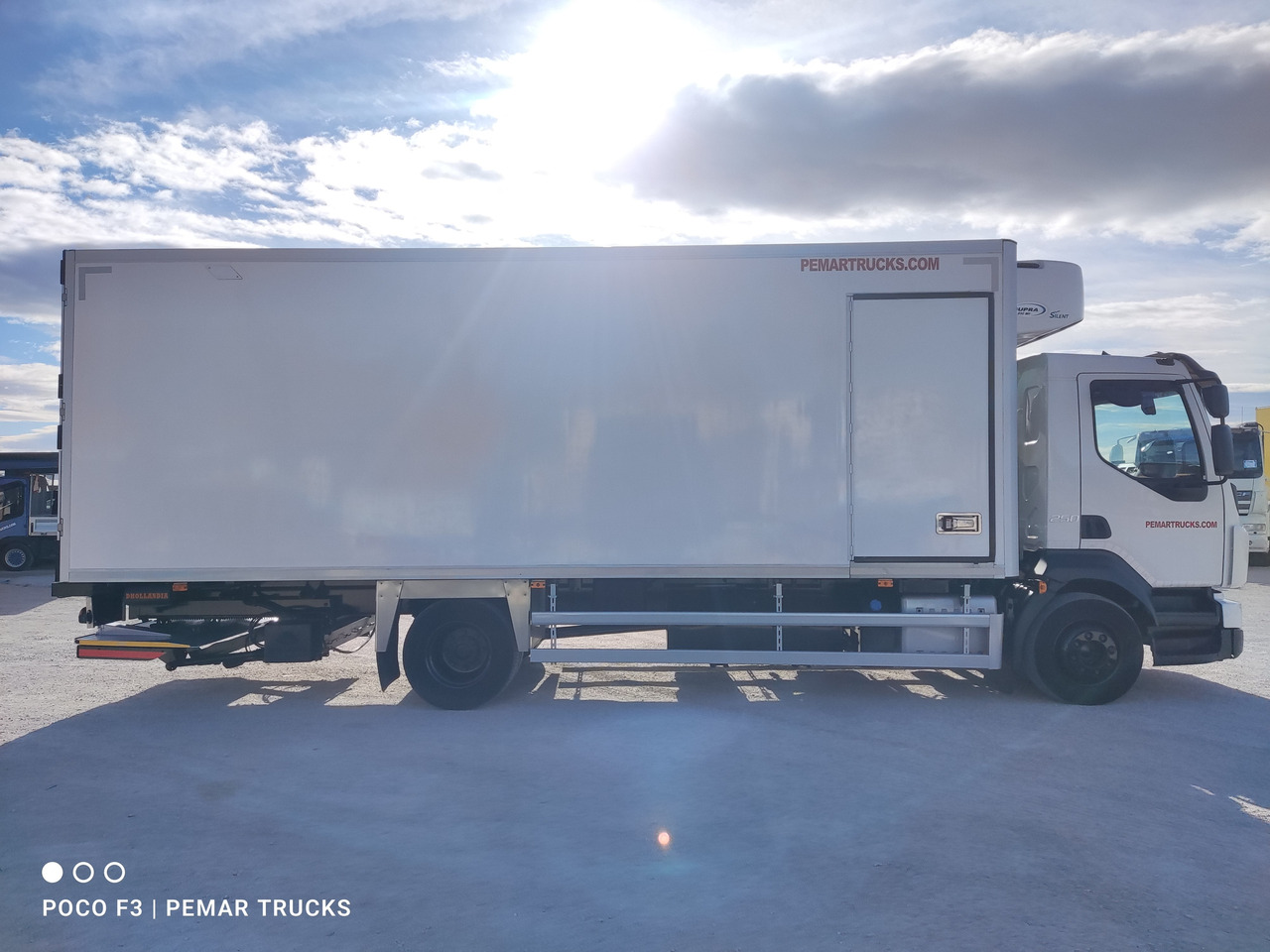 VOLVO FL 250 FRIGORIFICO 12T EURO 6 - Kylbil lastbil: bild 4 VOLVO FL 250 FRIGORIFICO 12T EURO 6 - Kylbil lastbil: bild 4
