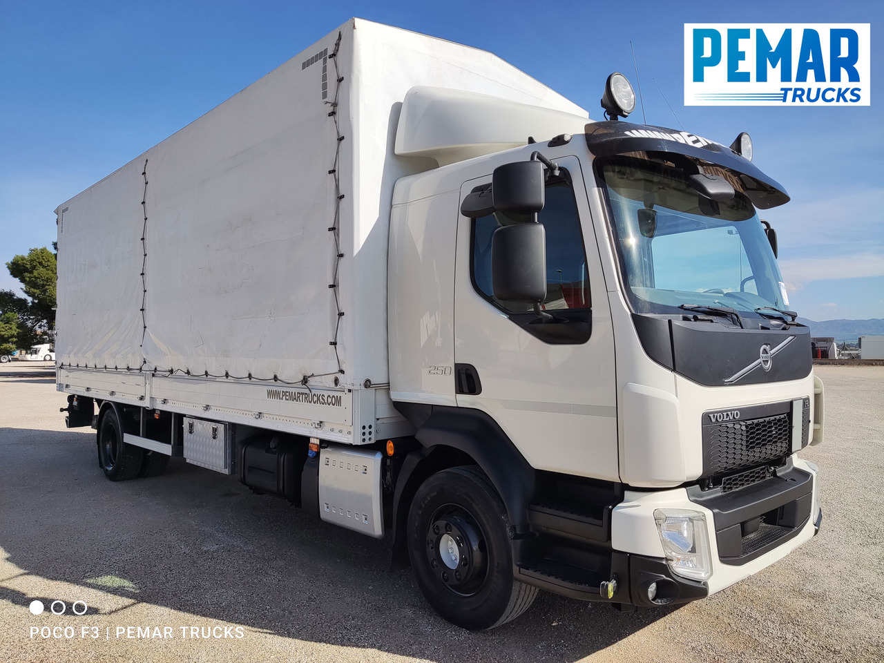 VOLVO FL 250 SEMITAUTLINER 16T - Kapellbil: bild 3 VOLVO FL 250 SEMITAUTLINER 16T - Kapellbil: bild 3