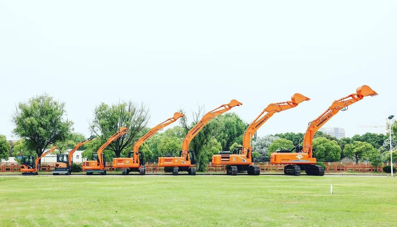 Lonking CDM6225 - Bandgrävare: bild 2 Lonking CDM6225 - Bandgrävare: bild 2