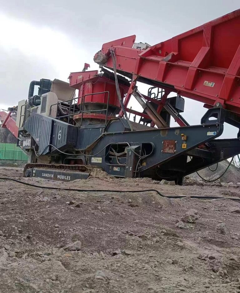 Sandvik QJ341,QH441,QA451 - Kävkross: bild 2 Sandvik QJ341,QH441,QA451 - Kävkross: bild 2