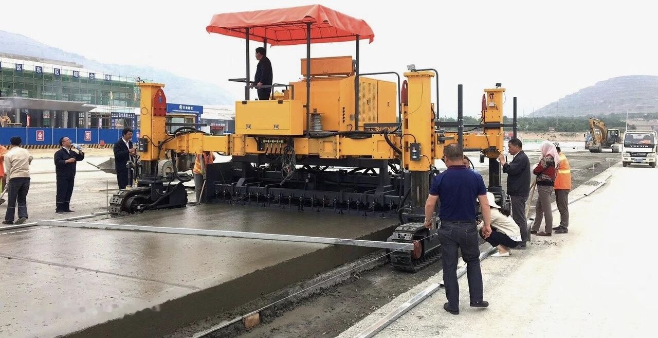 Wirtgen SP500 Concrete Slipform Paver - Betongutläggare: bild 4 Wirtgen SP500 Concrete Slipform Paver - Betongutläggare: bild 4