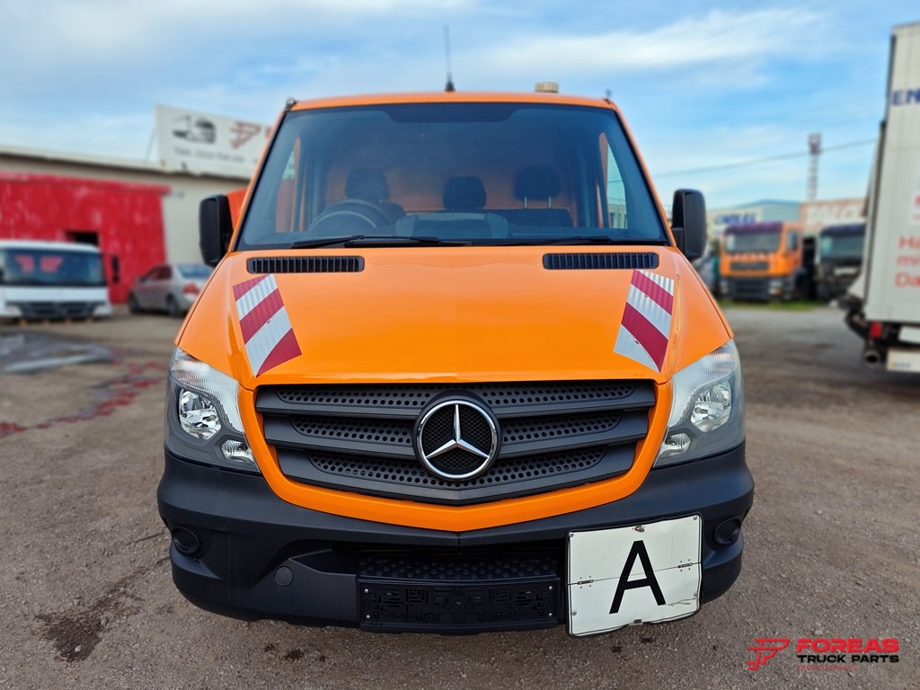 MERCEDES-BENZ 311 – TIPPER – RIGHT HAND DRIVE (RHD) - Transportbil med tippflak: bild 2 MERCEDES-BENZ 311 – TIPPER – RIGHT HAND DRIVE (RHD) - Transportbil med tippflak: bild 2