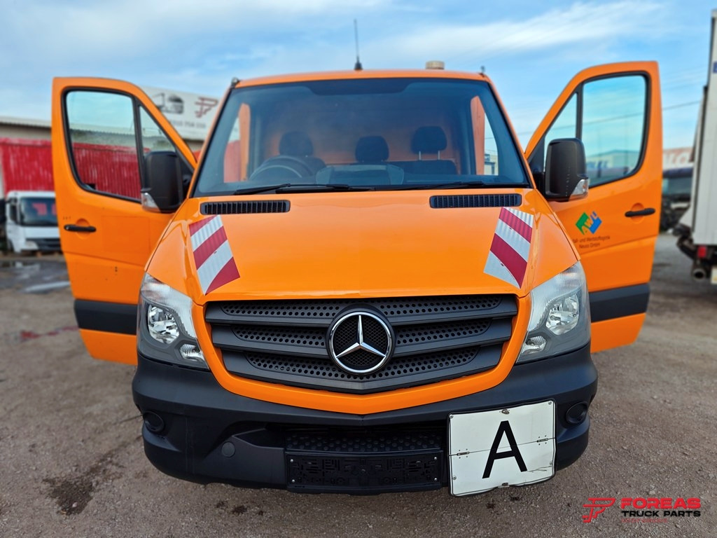 MERCEDES-BENZ 311 – TIPPER – RIGHT HAND DRIVE (RHD) - Transportbil med tippflak: bild 3 MERCEDES-BENZ 311 – TIPPER – RIGHT HAND DRIVE (RHD) - Transportbil med tippflak: bild 3