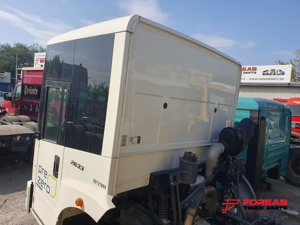 MERCEDES-BENZ ECONIC 2633 - Hytt för Lastbil: bild 5 MERCEDES-BENZ ECONIC 2633 - Hytt för Lastbil: bild 5