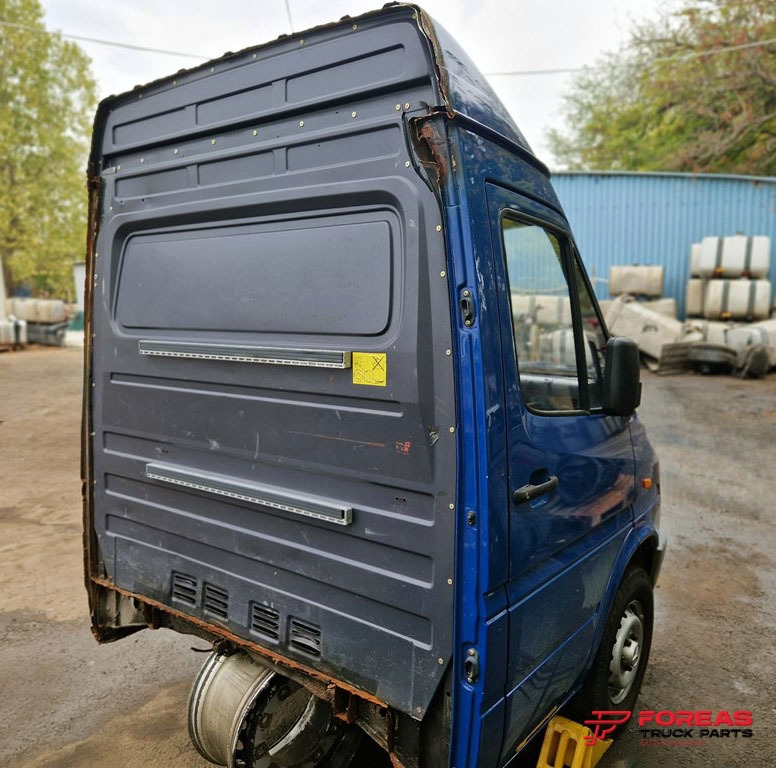 MERCEDES SPRINTER OM601 - Hytt för Transportbil: bild 4 MERCEDES SPRINTER OM601 - Hytt för Transportbil: bild 4