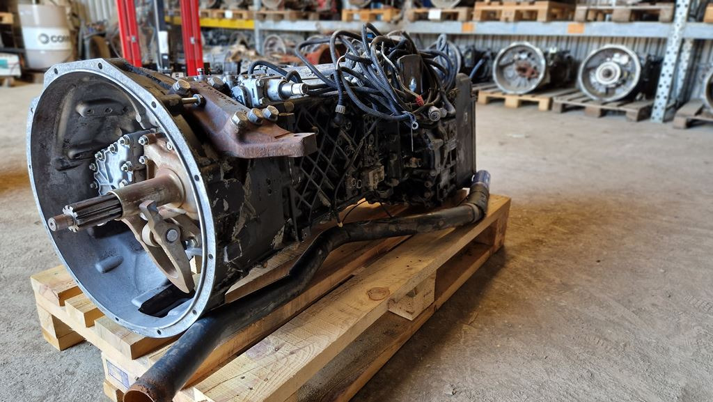 ZF ECOSPLIT 16S 221 WITH INTARDER FOR MAN - Växellåda för Lastbil: bild 4 ZF ECOSPLIT 16S 221 WITH INTARDER FOR MAN - Växellåda för Lastbil: bild 4