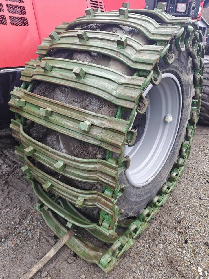 Clark TXSG Wheel tracks 710-34" - Larvband för Skogsmaskin: bild 3 Clark TXSG Wheel tracks 710-34" - Larvband för Skogsmaskin: bild 3