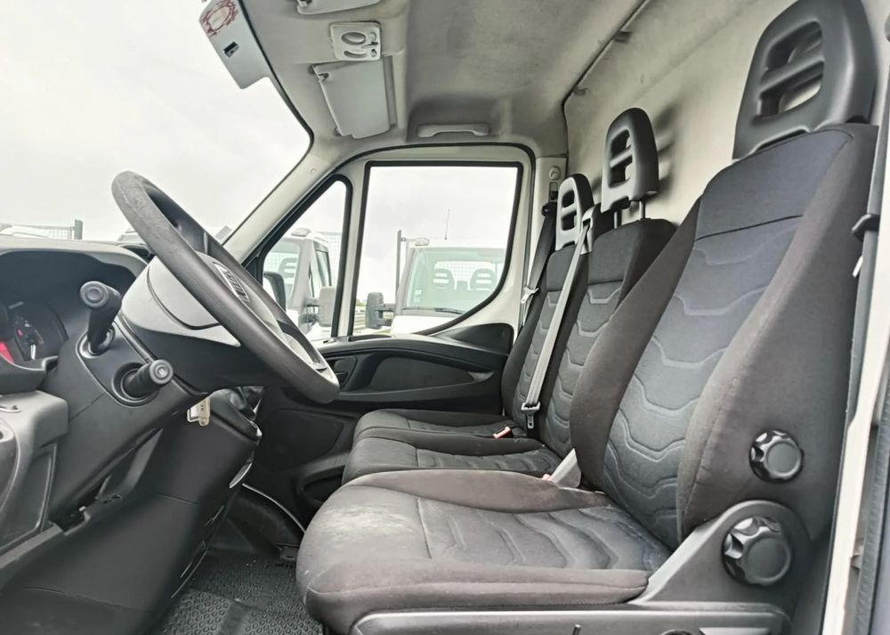 Iveco 35S14,35S13,35C13,35C12, - Skåpbil: bild 4 Iveco 35S14,35S13,35C13,35C12, - Skåpbil: bild 4