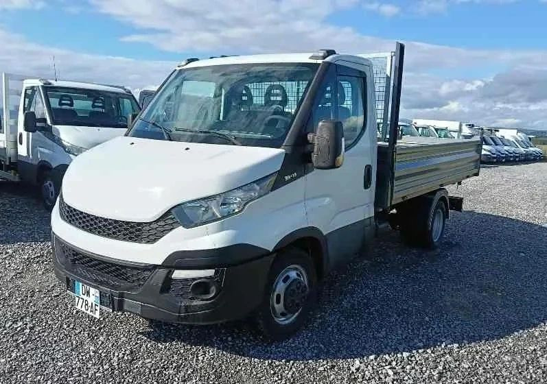Iveco DAILY 35C13, 35C12, 35C14, 35C15 - Transportbil med tippflak: bild 1 Iveco DAILY 35C13, 35C12, 35C14, 35C15 - Transportbil med tippflak: bild 1